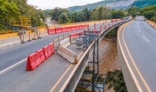 PR 28-29 Obras hidráulicas- Taludes- Puente Variante melgar DJI_0414.jpg