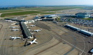 Vue Aerienne jetee/JF_Marin.JPG