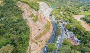 Pr 15 Talud La gran CurvaDJI_0542.jpg