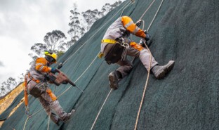 PR 106 trabajo en taludes-DSCF2805.jpeg