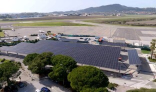 Solar power plant at Toulon Hyères airport_VINCI Airports.jpg