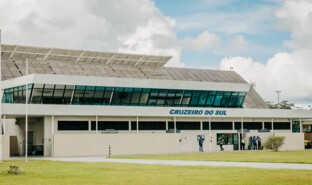 Aéroport Cruzeiro do Sul, Brésil