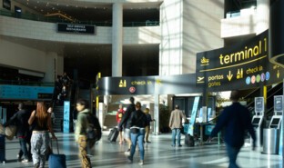 Lisbon Airport_3.jpg