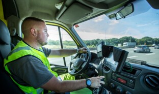 Logistic agent_4.jpg