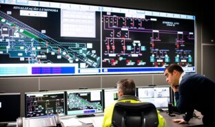 Air traffic controllers_2.jpg