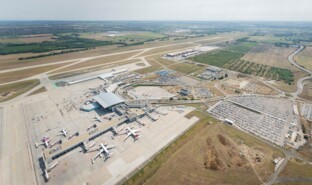 Budapest Airport_1.jpg