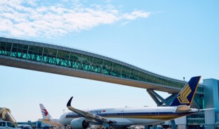 London Gatwick Airport_2.jpg