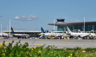 Porto Airport_4.jpg