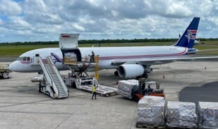 Avión de carga de Amerijet en AERODOM