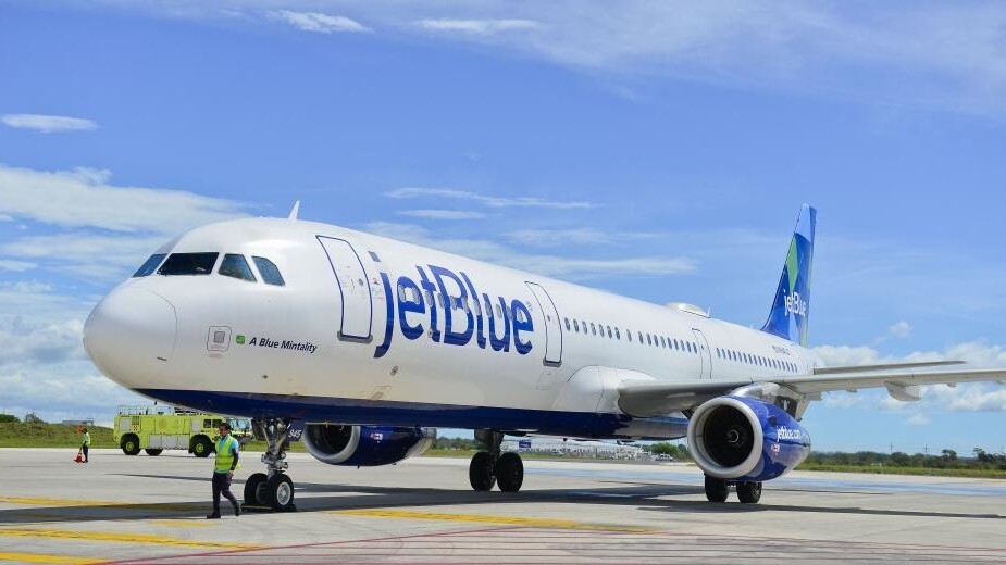 ict_llegada_vuelos_aa_y_jetblue_a_liberia_035.jpg