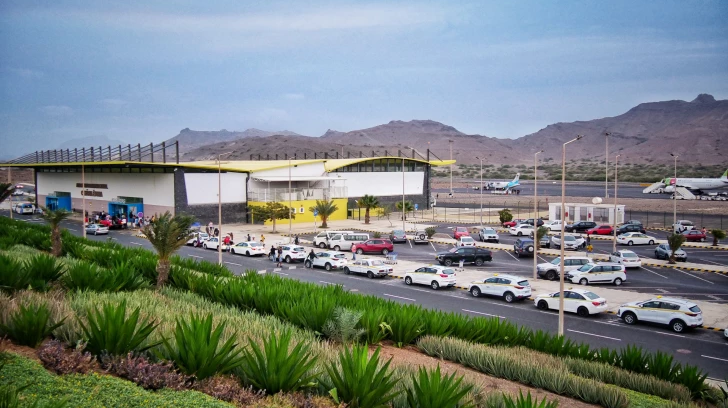 Cape Verde and VINCI Airports sign a concession contract for seven airports across the country