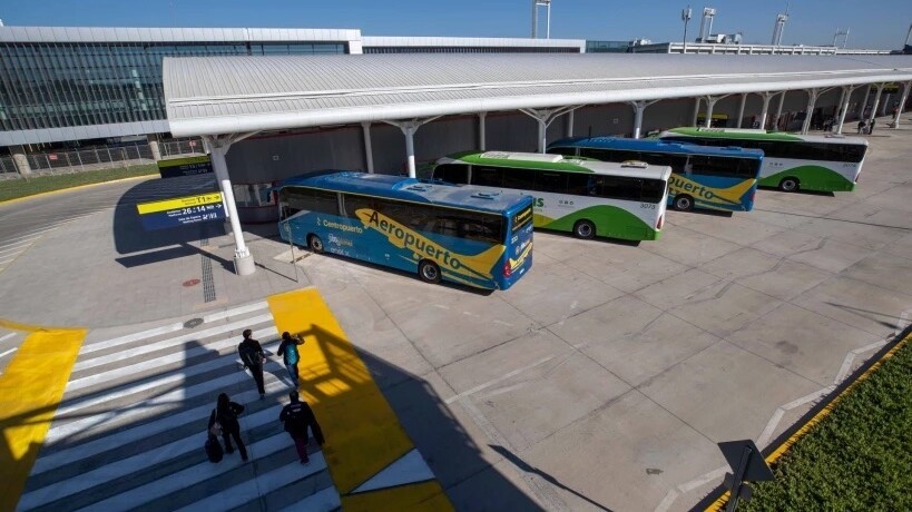 Présentation aux autorités chiliennes du nouveau terminal international ultramoderne de Santiago.jpeg