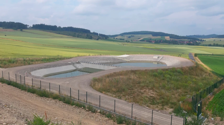 First six-lane section of the Via Niedersachsen in Germany opened.png
