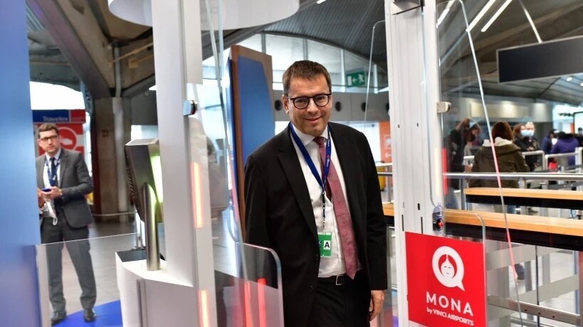 VINCI Airports lance Mona, le premier compagnon de voyage basé sur la reconnaissance faciale, à l’aéroport de Lyon-Saint Exupéry