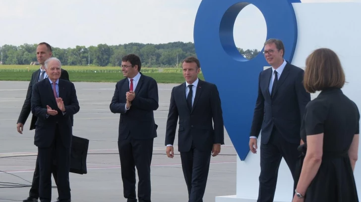 Les présidents Emmanuel Macron et Aleksandar Vučić lancent le chantier de modernisation de l’aéroport de Belgrade mené par VINCI Airports
