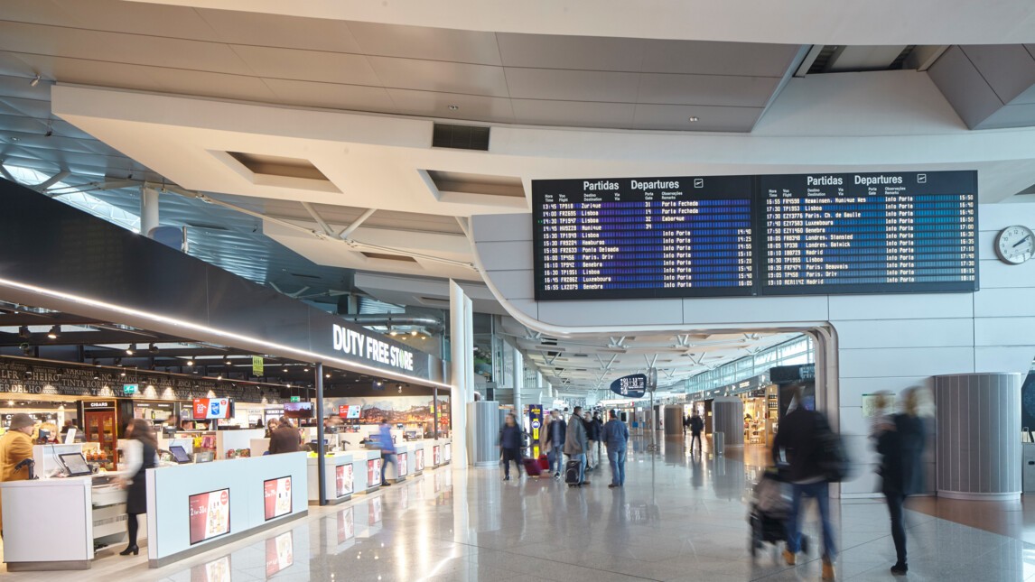 Passengers, Porto Airport, Portugal