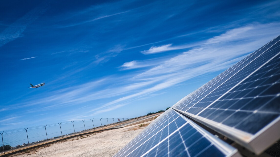Faro Airport's solar plant.jpg
