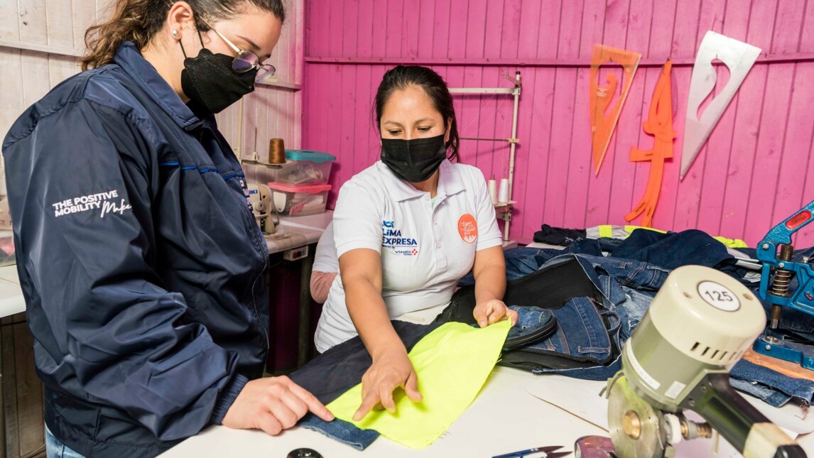 Equipo LIMA EXPRESA y Mujeres de Mi Barrio 1.jpg