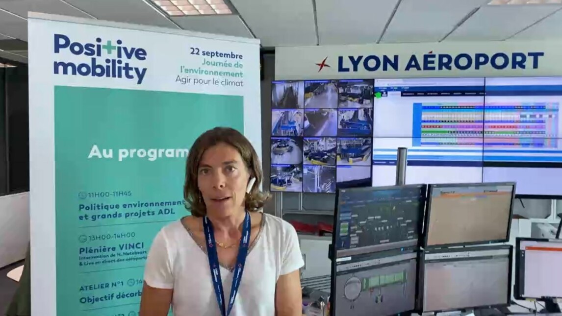 Adapting temperature workshop at Lyon airport.JPG