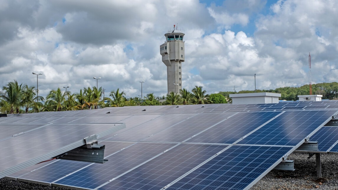 Solar farm in Dominican Republic, VINCI Airports.jpg