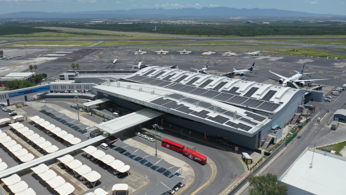 Solar panels Monterrey airport.jpg