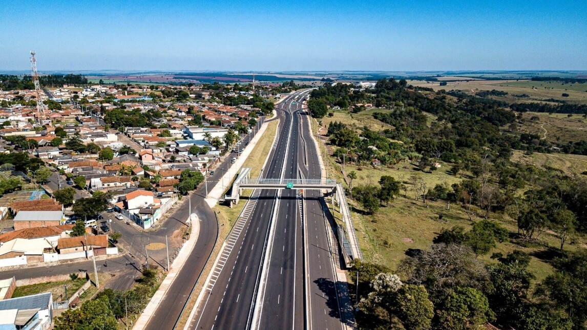 VINCI Highways-Entrevias-Brazil .jpg