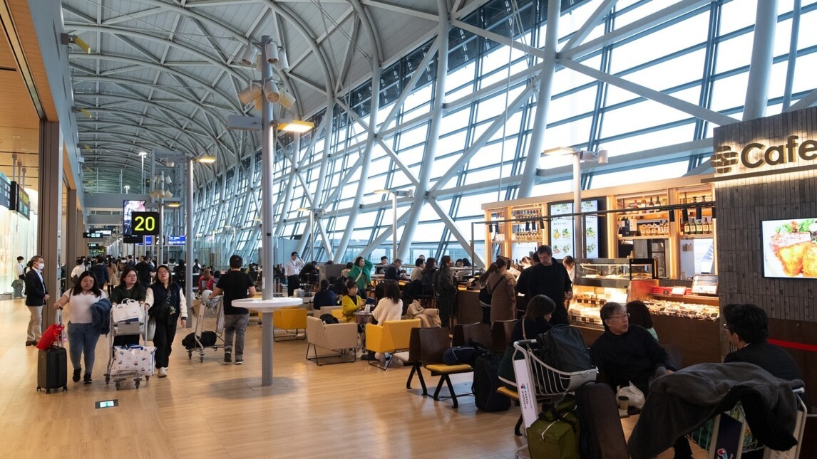 20231205 VINCI Airports KIX T1 phase2 opening_terminal and cafés.jpg