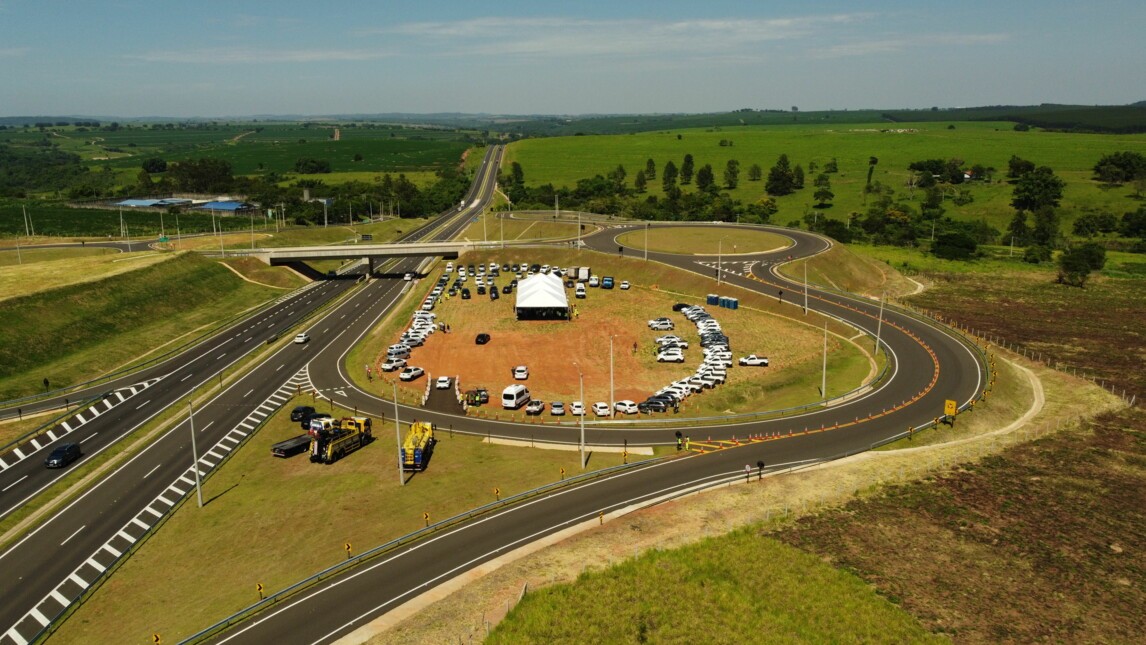 Entrevias inaugurates duplication of sections 7 and 8_VINCI Highways.JPG
