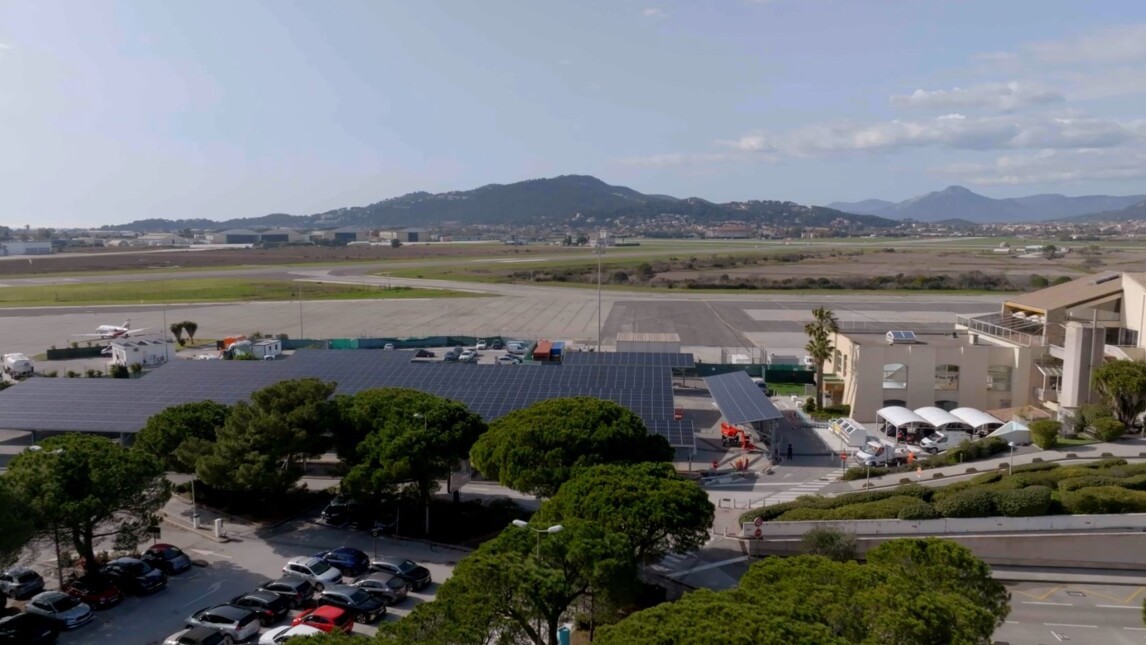 Centrale solaire Toulon Hyères 2_VINCI Airports_Mars 2024.JPG