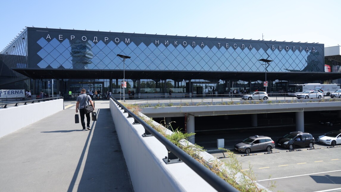 Airport exterior_Belgrade_VINCI Airports_Vladimir Nesovic (2).JPG.jpg