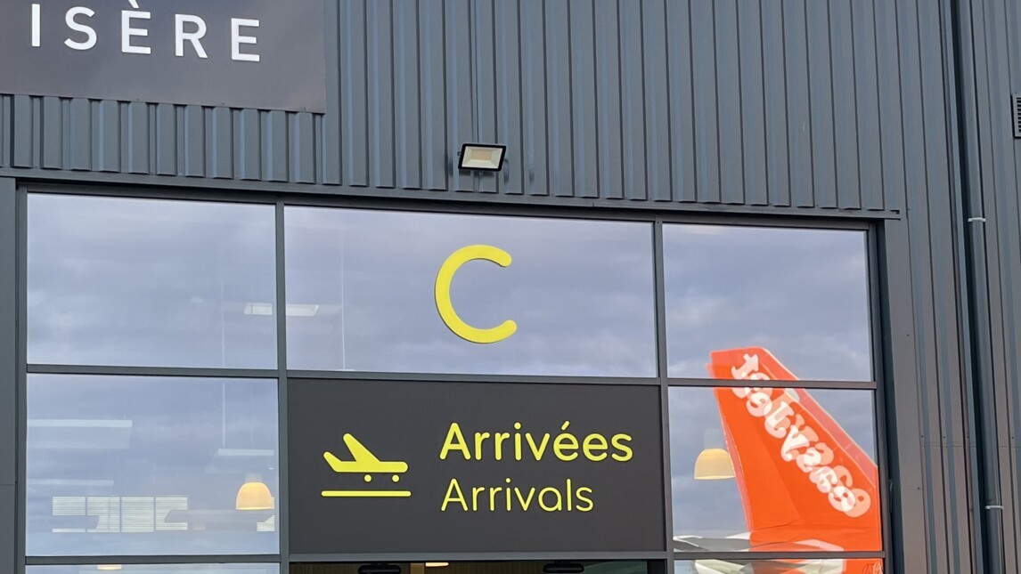 Aéroport Grenoble Alpes Isère - VINCI Airports (2).JPG