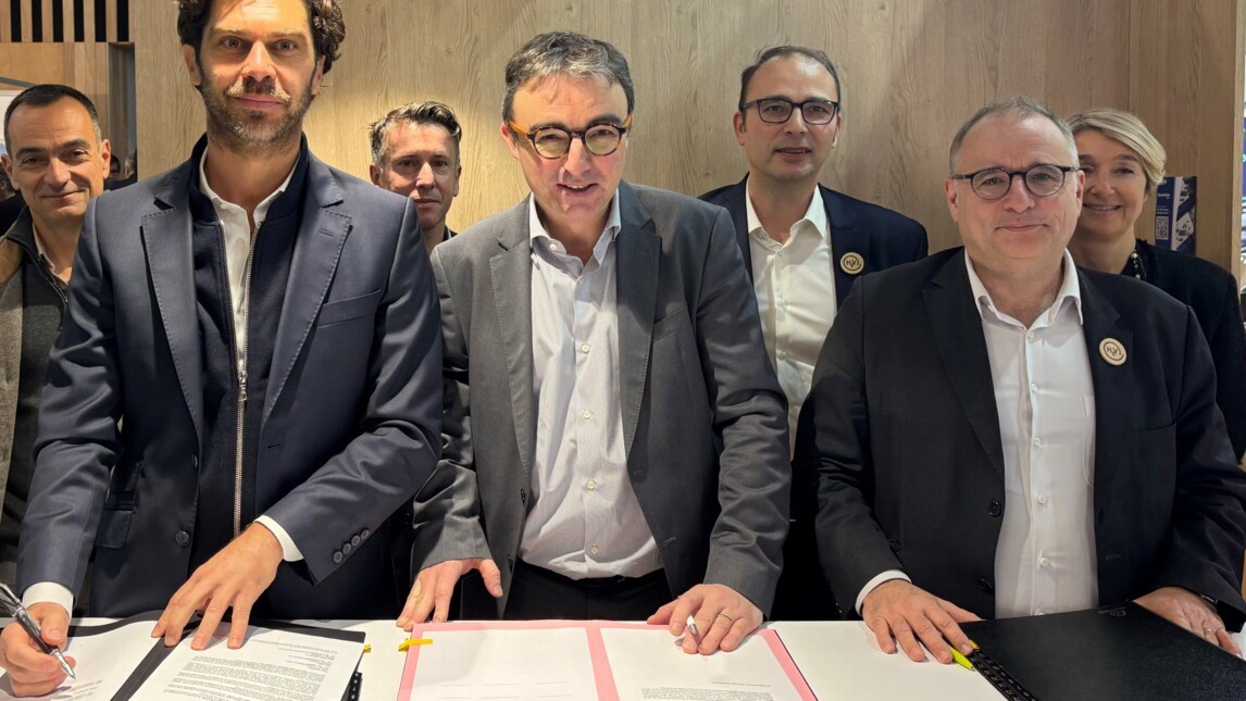 Signature partenariat eSAF_H2yGen H2V VINCI Airports.jpg