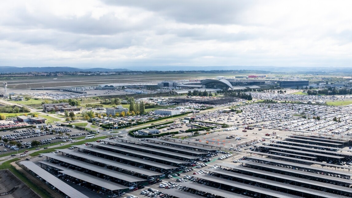 Lyon-St Exupery_ombrières solaires parking_VINCI Airports_Septembre24023©G Perret.jpg