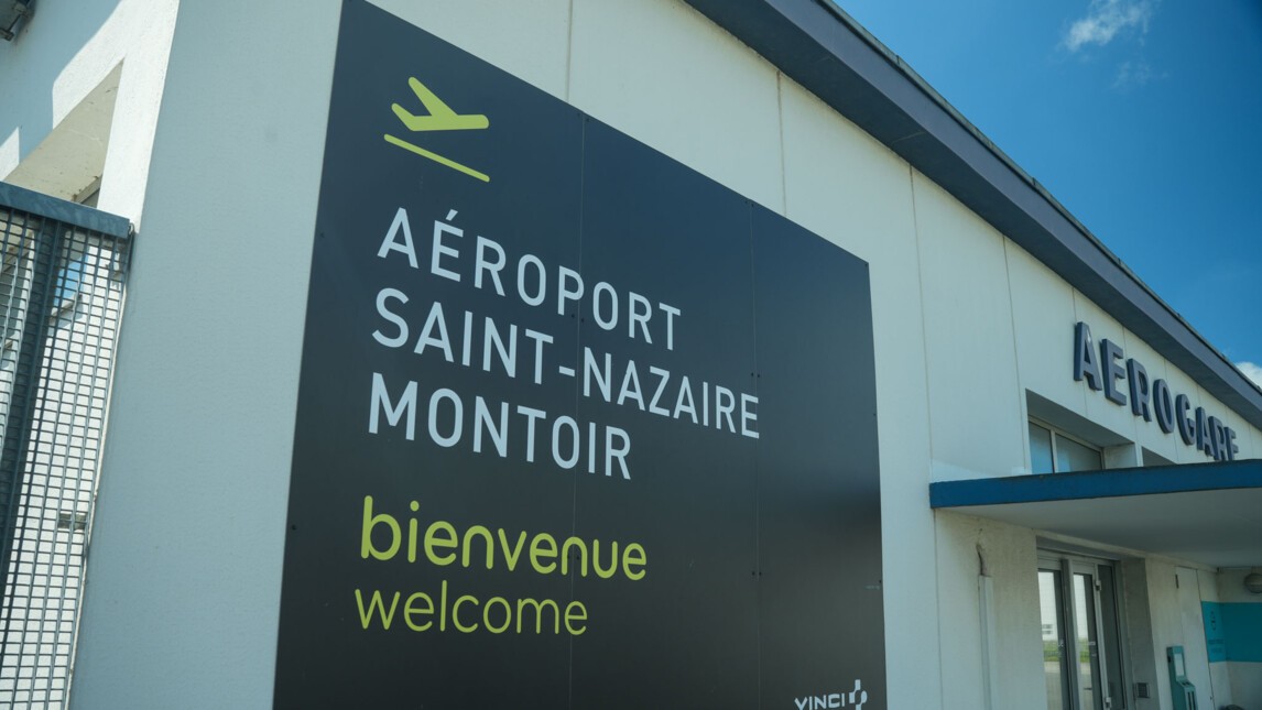 Aérogare©Aéroport_Saint_Nazaire_Montoir_09.jpg
