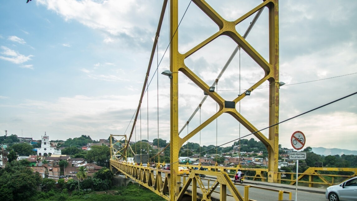 Puente Mariano Ospina Pérez 2.jpeg