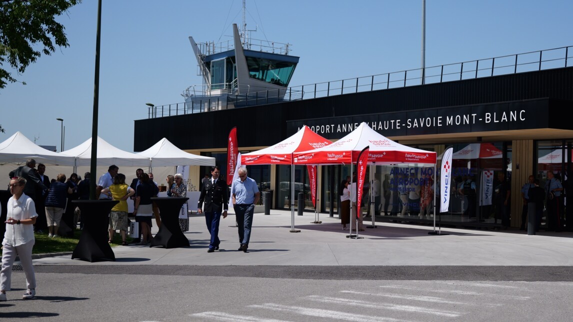 Aéroport Annecy_Inauguration nouveau terminal_3.JPG