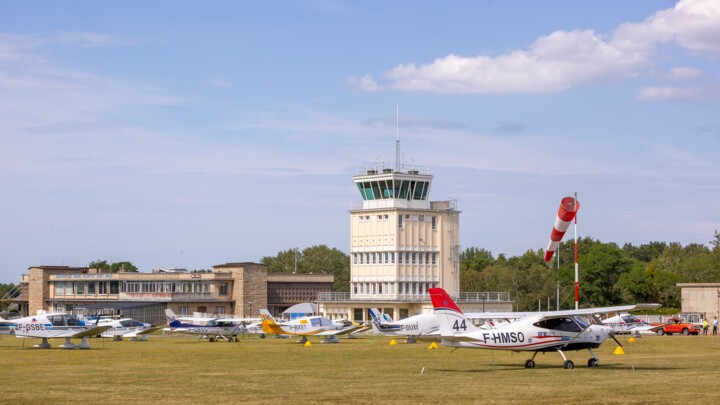 Aéroport Dinard Bretagne.jpg
