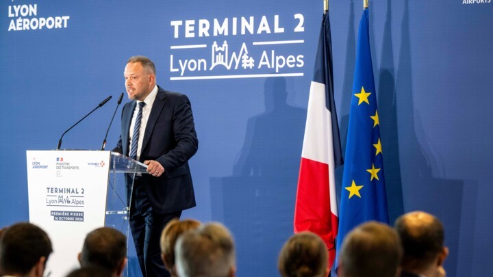 VINCI Airports_Lyon Aéroport 1ère pierre.jpg