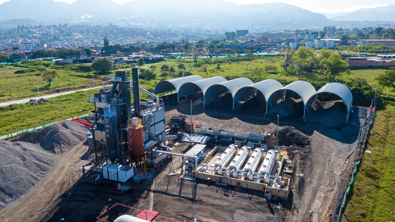 VÍA 40 EXPRESS inaugurates a sustainable asphalt production plant in  Fusagasugá