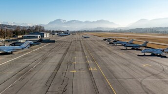 L’HIVER ENSOLEILLÉ DES AÉROPORTS ALPINS