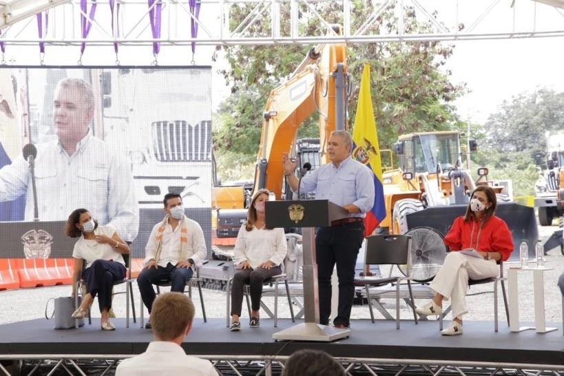 In Colombia, works continue on the Bogotá-Girardot motorway