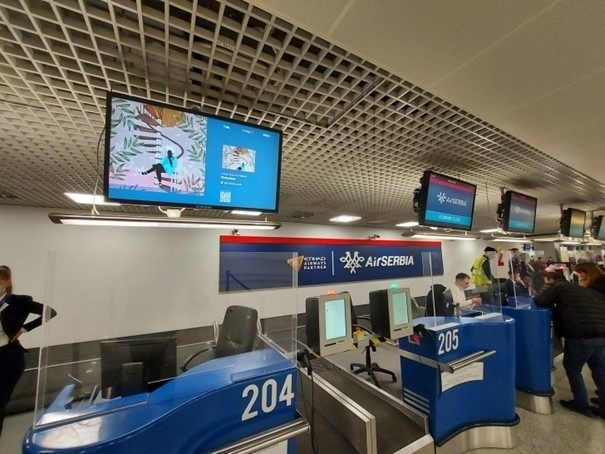 En première mondiale, VINCI Airports, World of Women et Code Green mettent en valeur l’art NFT dans un réseau mondial d’aéroports pour la Journée Internationale des Femmes.jpeg
