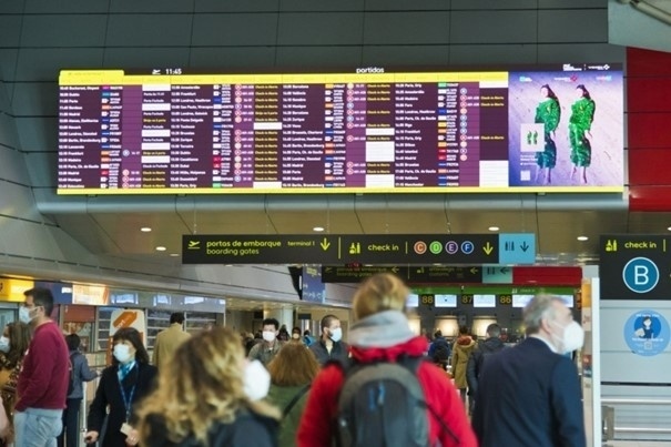 En première mondiale, VINCI Airports, World of Women et Code Green mettent en valeur l’art NFT dans un réseau mondial d’aéroports pour la Journée Internationale des Femmes.jpeg