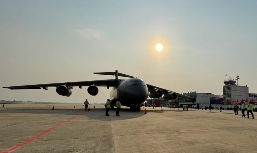 L'aéroport de Phnom Penh célèbre l'arrivée des premiers vaccins Covid-19 au Cambodge