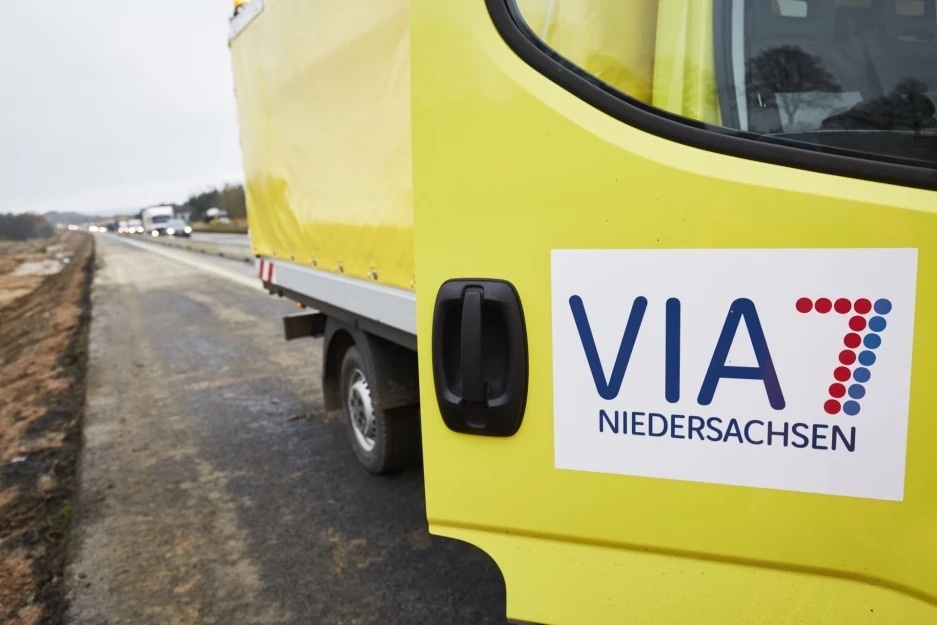 Via Niedersachsen ouvre à la circulation un nouveau tronçon de l'autoroute A7