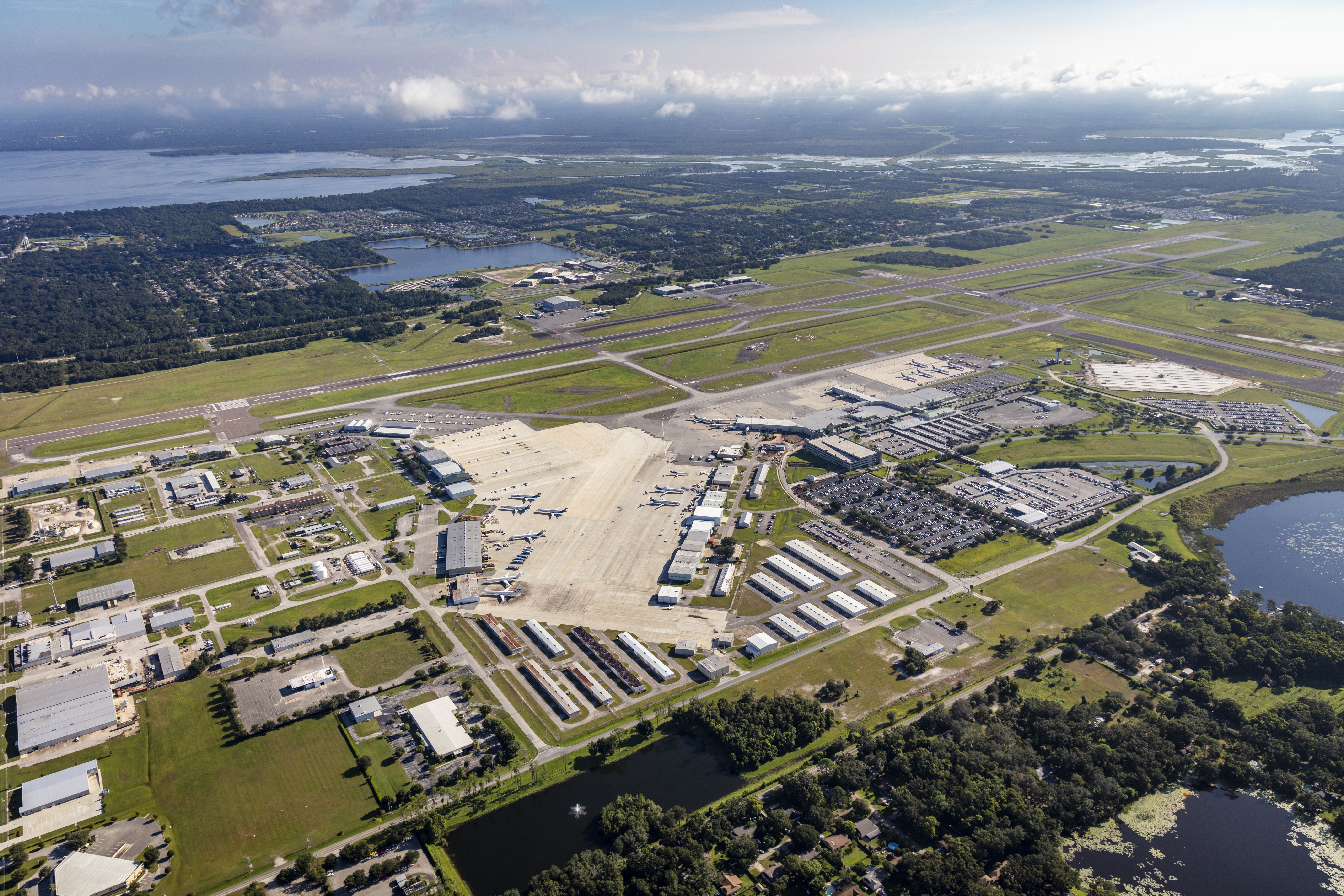 Orlando Sanford International Airport 8-12-18 09.jpg