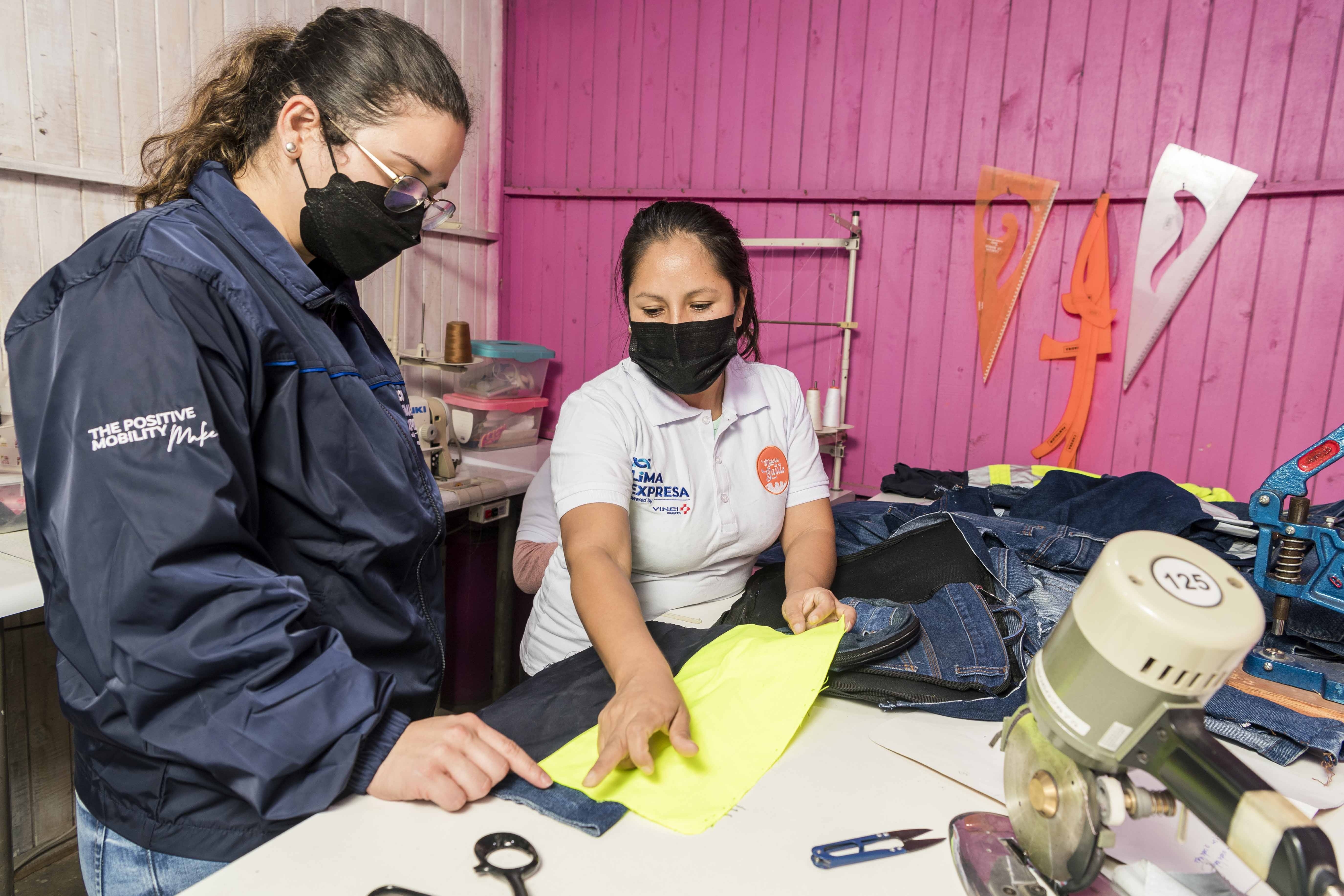 Equipo LIMA EXPRESA y Mujeres de Mi Barrio 1.jpg
