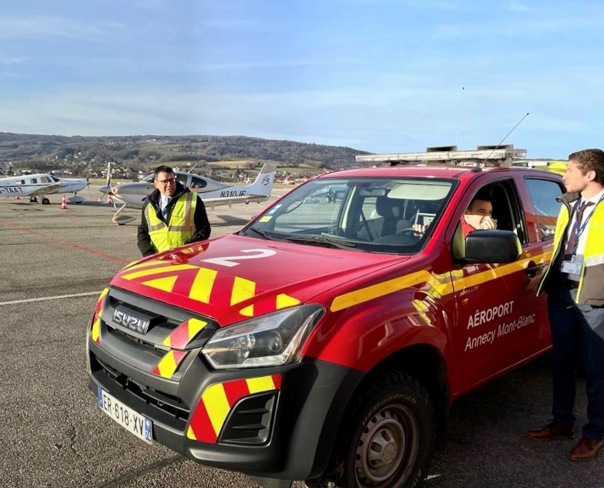 Véhicule pompiers, aéroport d'Annecy