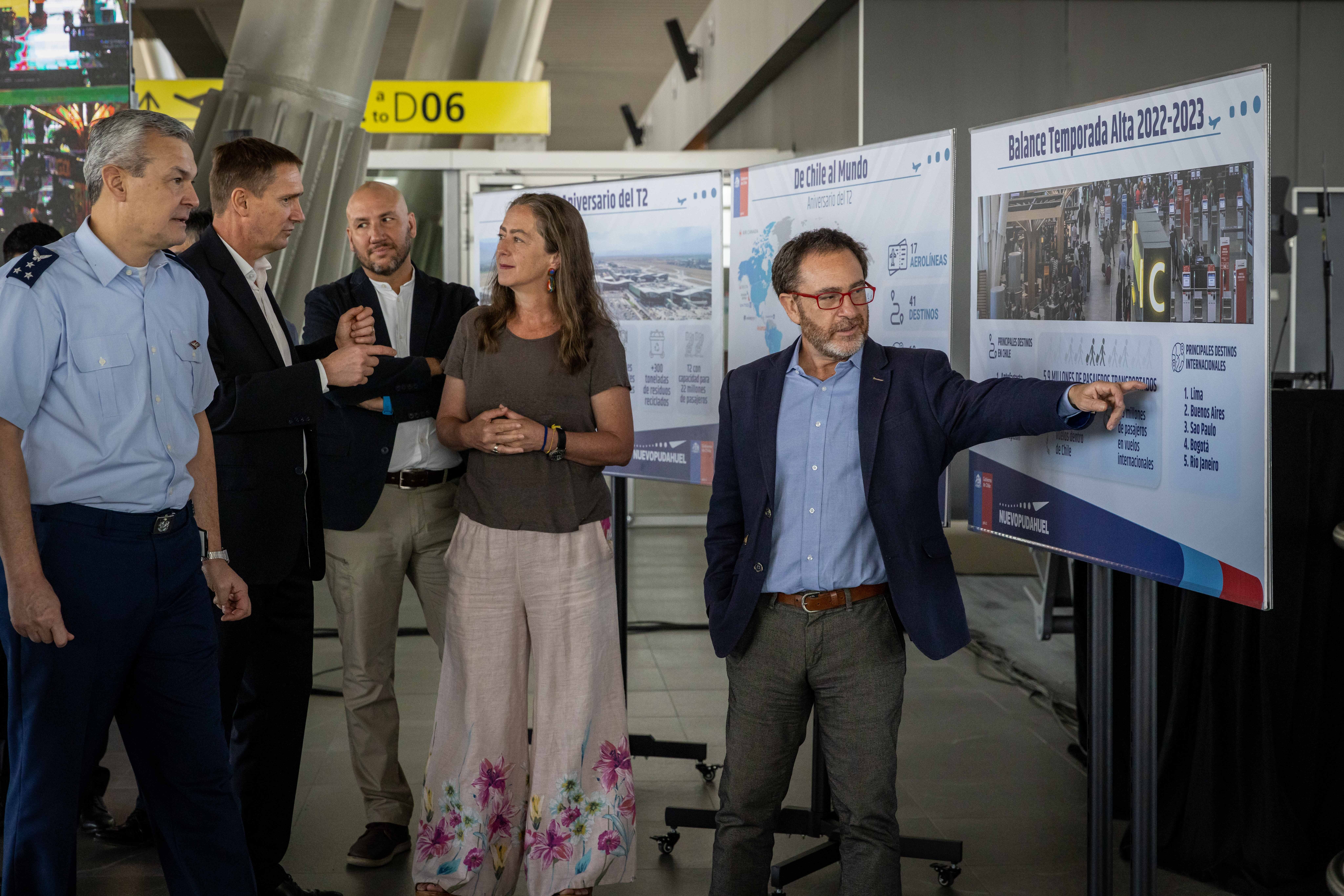 Juan Carlos Garcia, Veronika Kunze and François-Régis Le Miere celebrating the 1st anniversary of new international terminal of Santiago airport, VINCI Airports.jpg.jpg