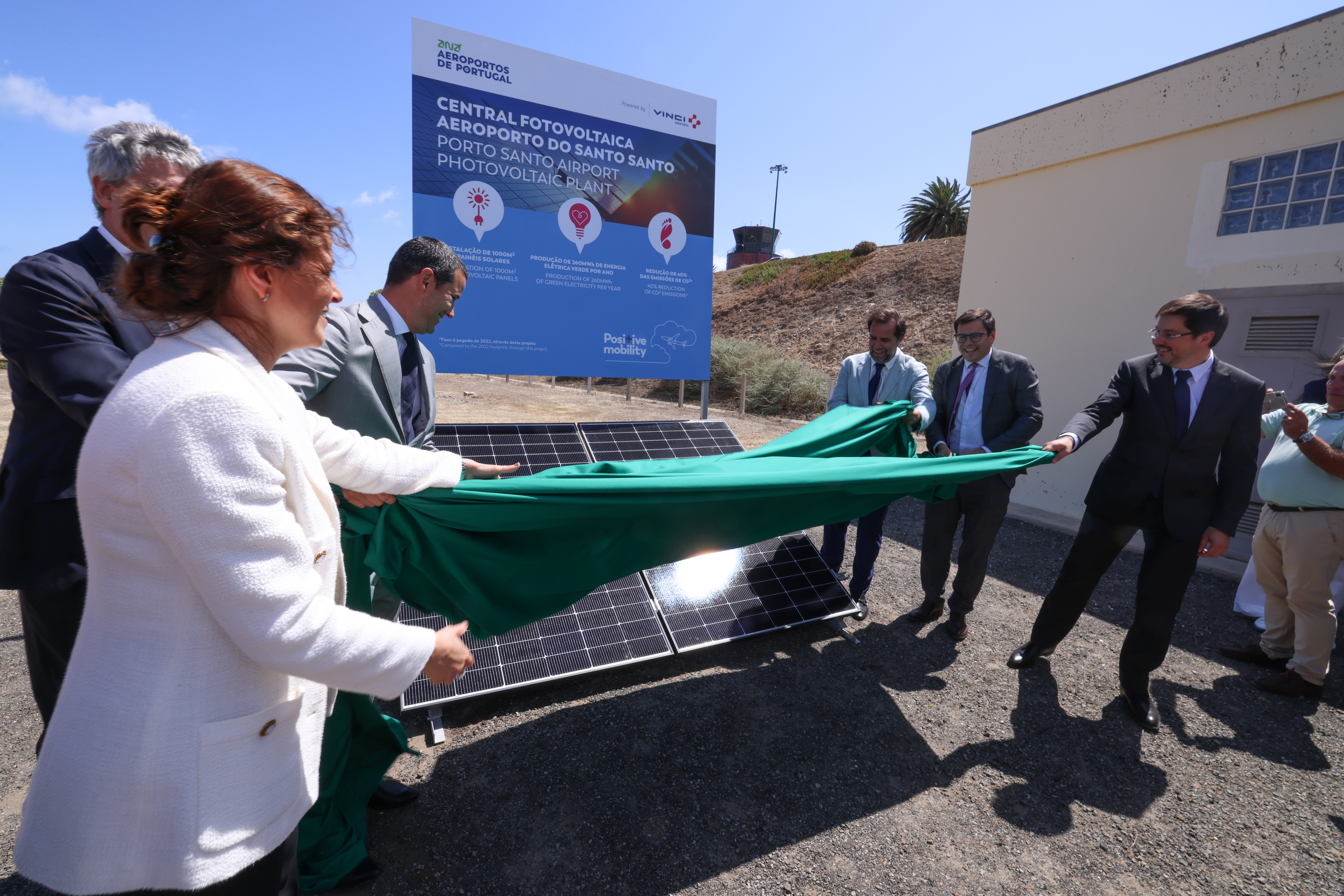 Unveil of the future solar power plant, Porto Santo airport, Portugal_VINCI Airports.jpg